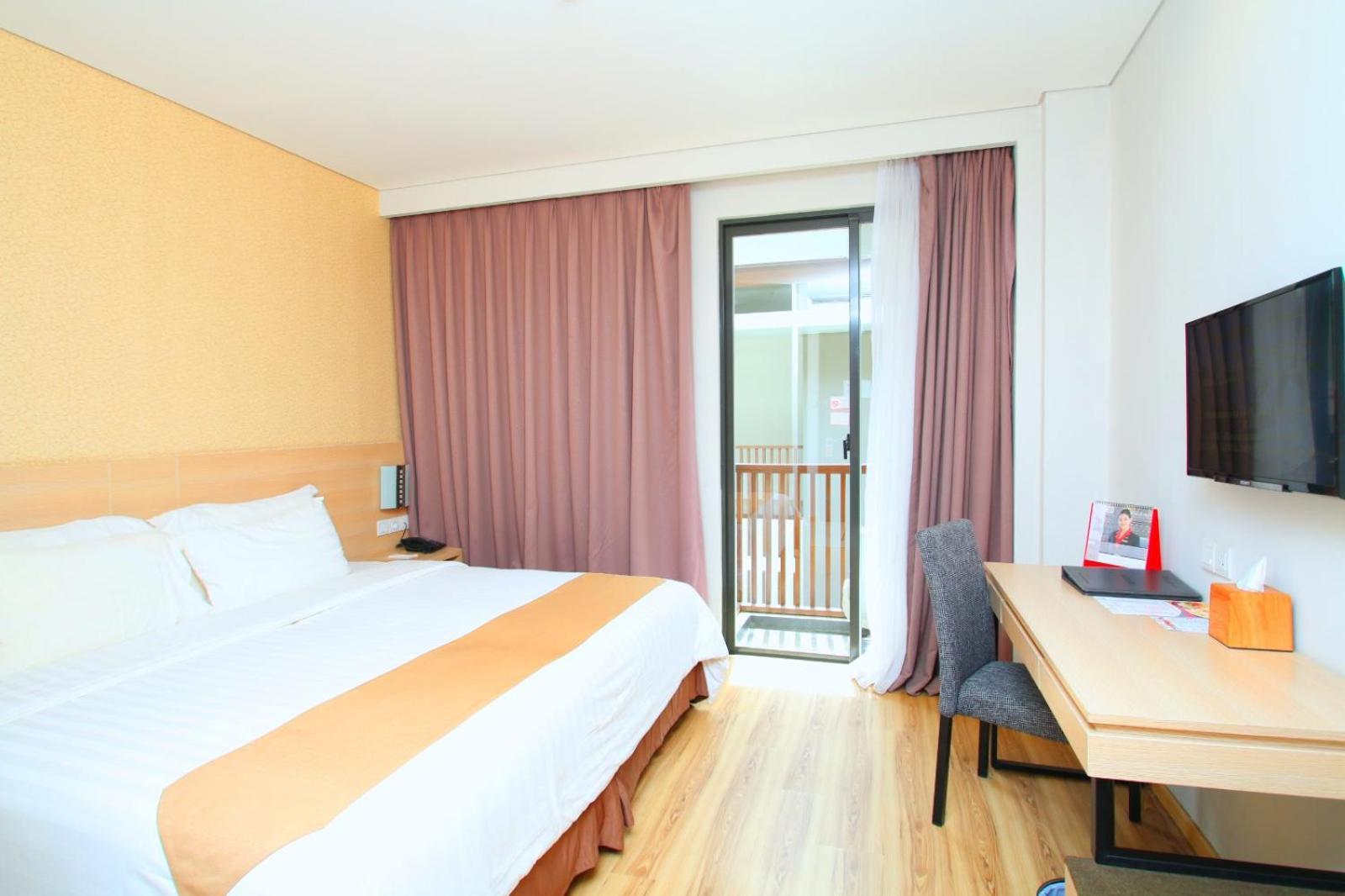 Swiss-Belhotel Sorong Esterno foto