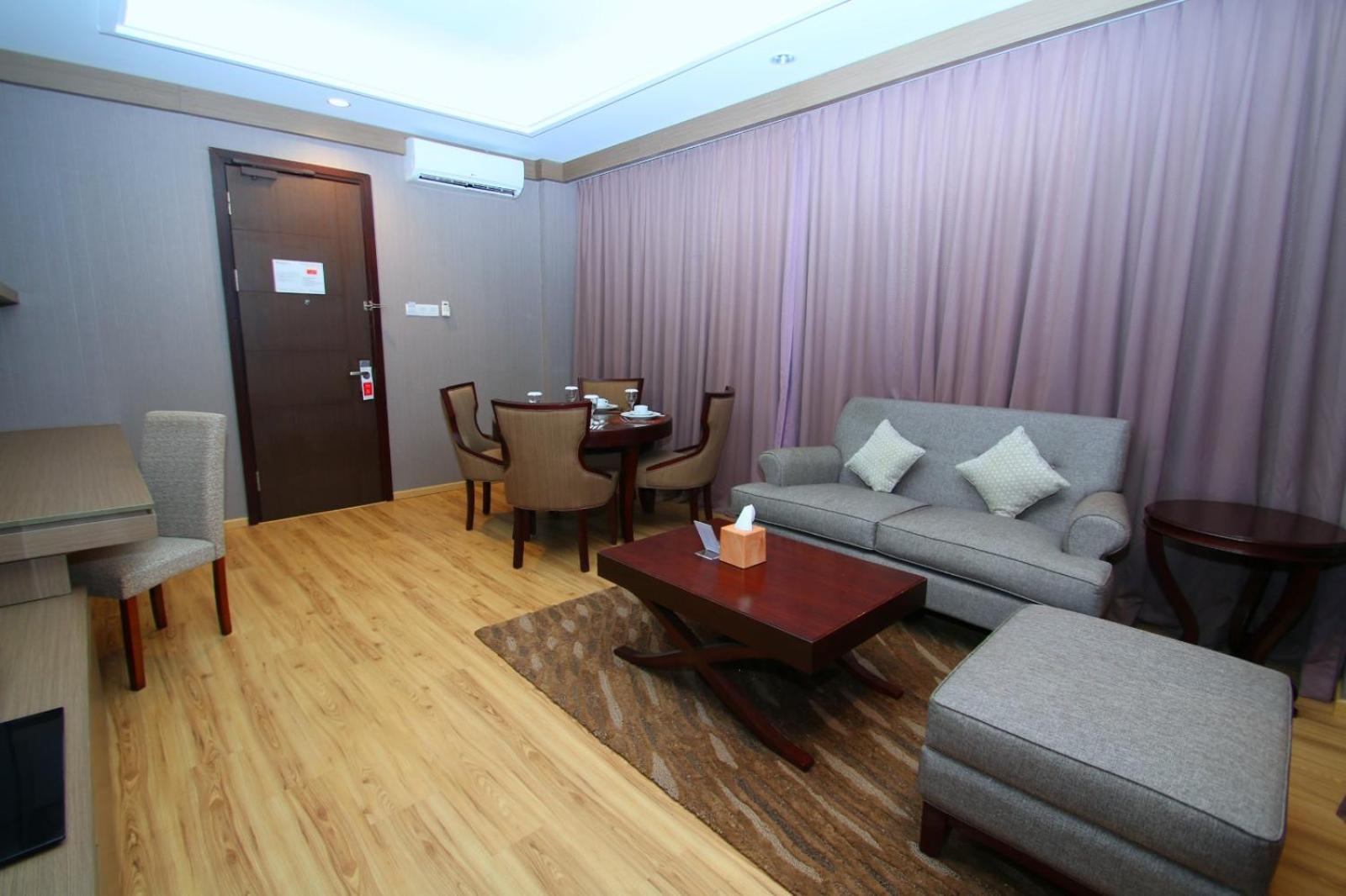 Swiss-Belhotel Sorong Esterno foto